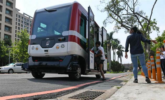 7月8日至13日，台湾首辆全自动无人驾驶巴士开始在台湾大学水源校区试运行。