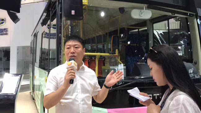 欧辉客车事业部国内营销公司副总经理、东北大区经理赵武强接受吉林电视台专访
