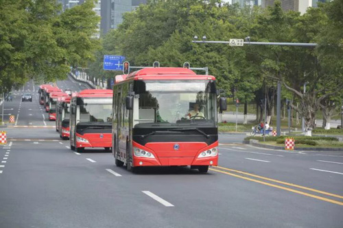 助力广州珍宝 438台申龙纯电动产品红遍广州