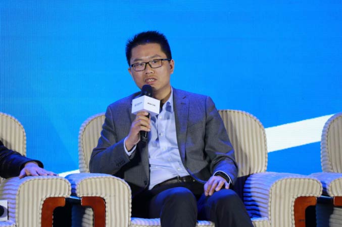 中国交通报社副总编辑 陈林 在客运转型升级研讨会进行经验分享