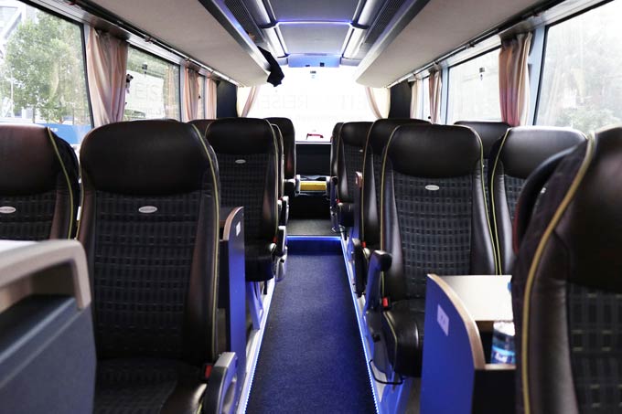 曼恩Neoplan Cityliner巴士 改装后26座座椅