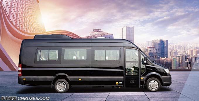 2020年款19座潍柴亚星欧睿(右后视镜无盲区设计)